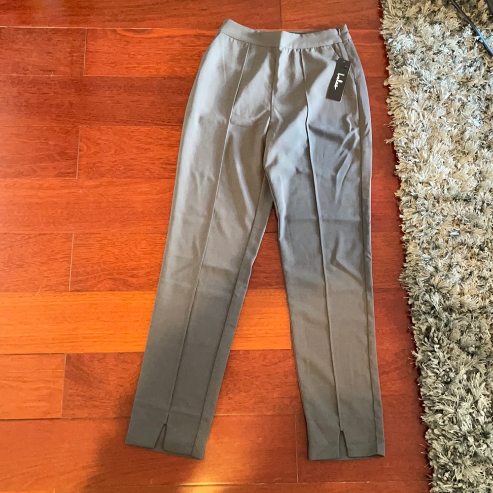 Lulu’s grey trousers